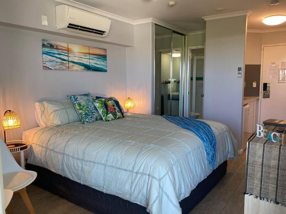 Alex Heads Beachfront Resort King Bed Studio Room Alexandra Headland Exterior foto
